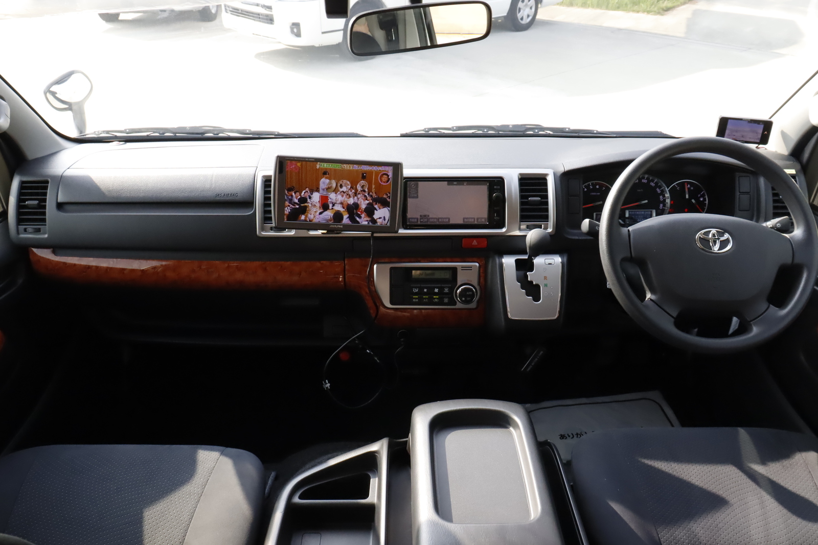 キャンピングカーバンコン