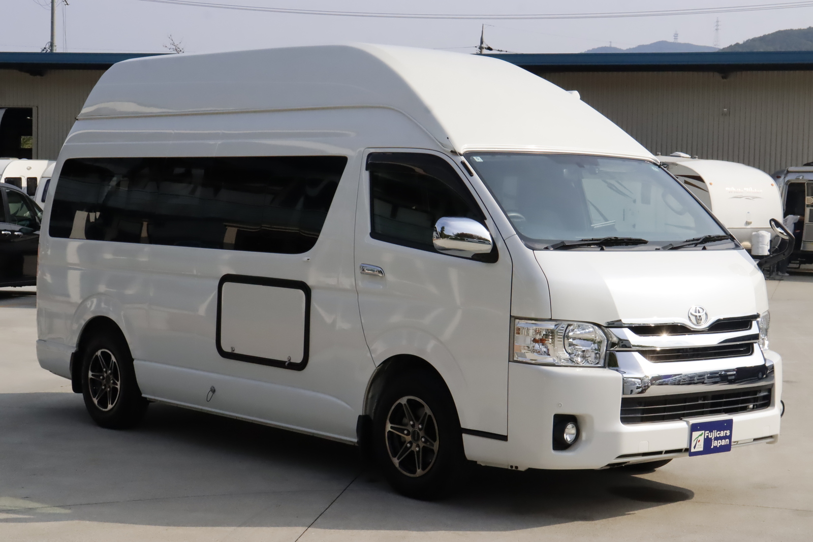 キャンピングカーバンコン