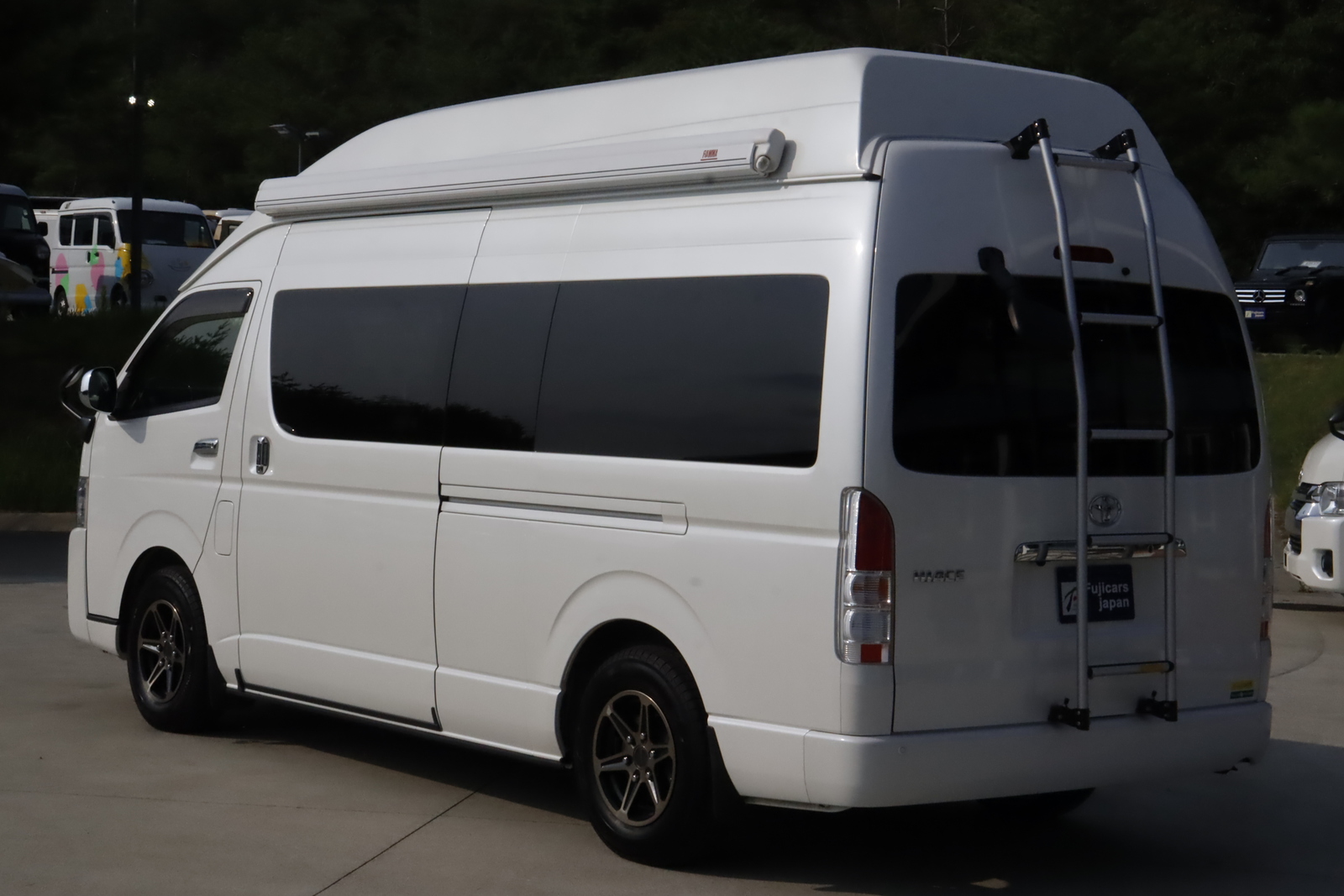 キャンピングカーバンコン