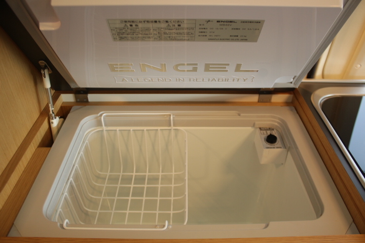 キャンピングカーバンコン