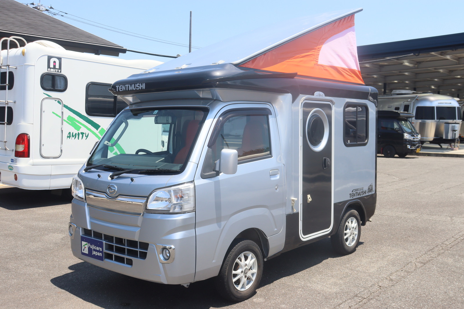 キャンピングカー軽キャンパー