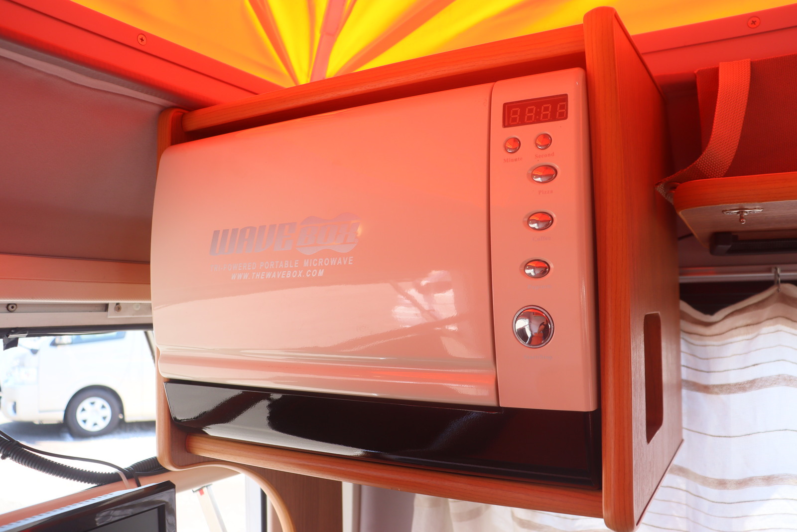 キャンピングカー軽キャンパー