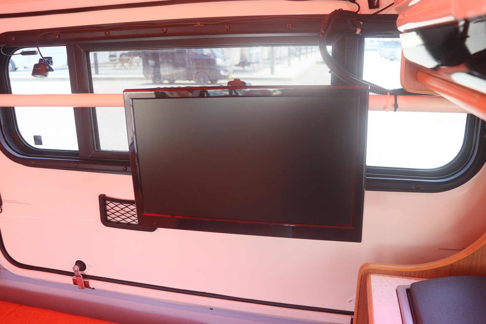 キャンピングカー軽キャンパー