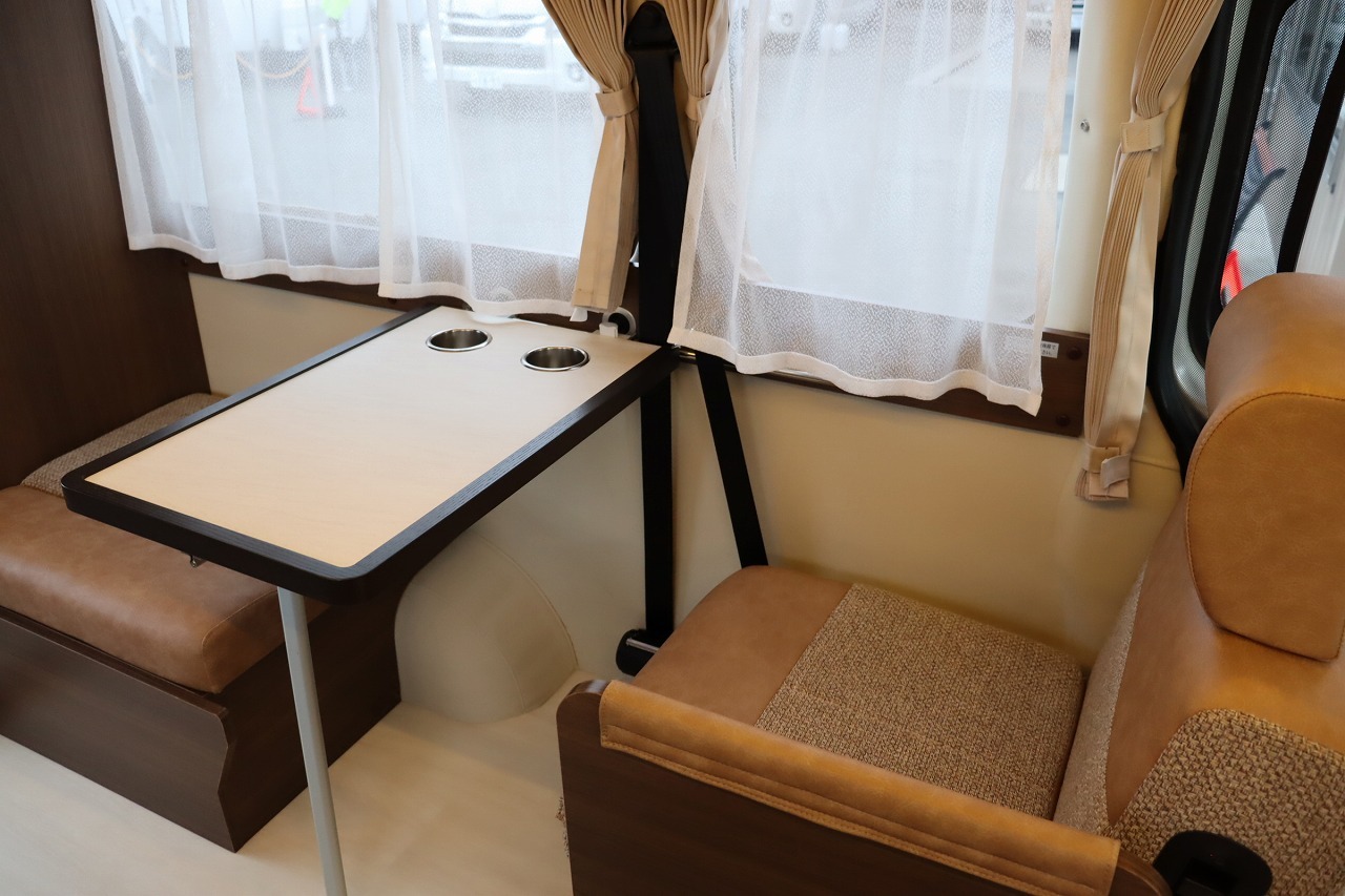 キャンピングカーバンコン