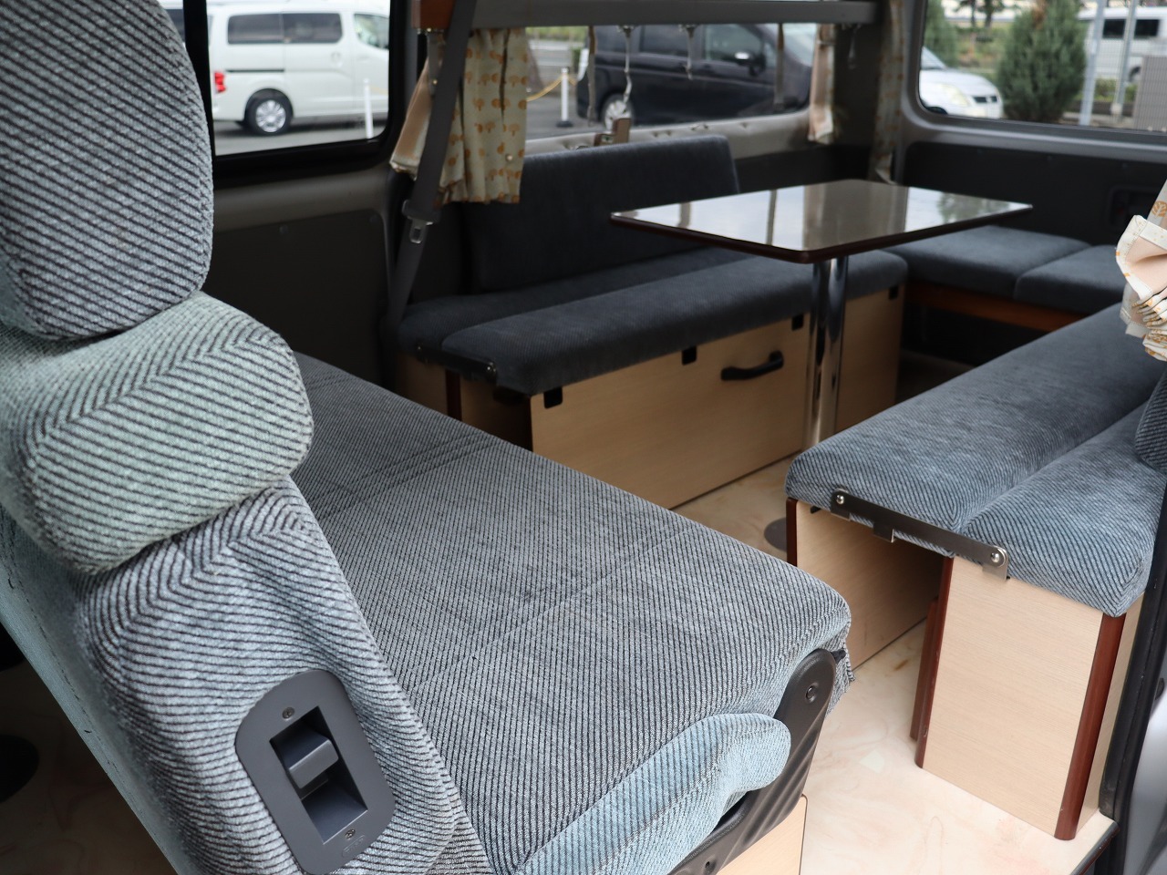 キャンピングカーバンコン