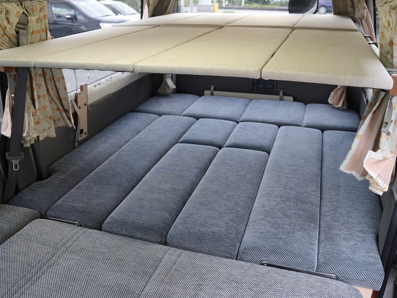 キャンピングカーバンコン