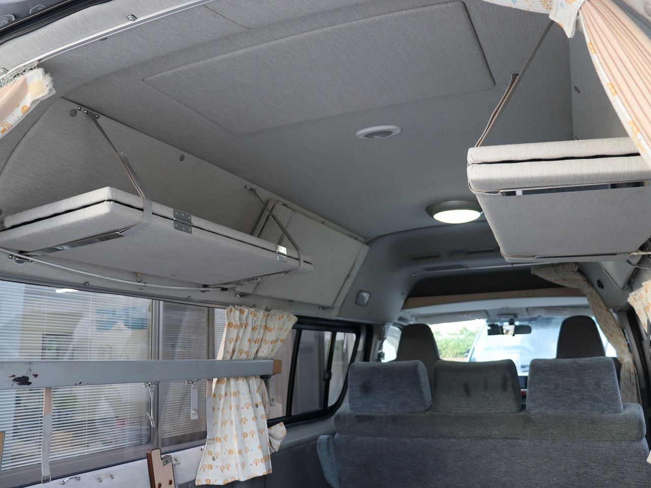 キャンピングカーバンコン