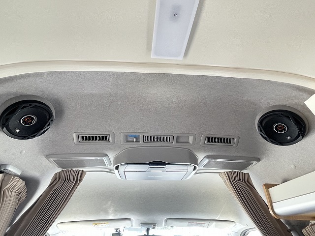 キャンピングカーバンコン