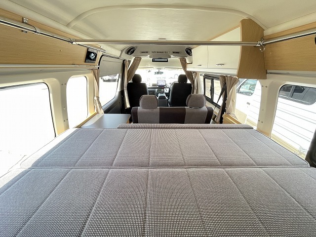 キャンピングカーバンコン