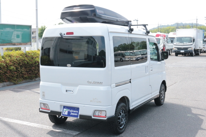 キャンピングカー軽キャンパー