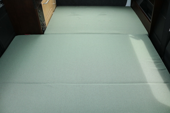 キャンピングカー軽キャンパー