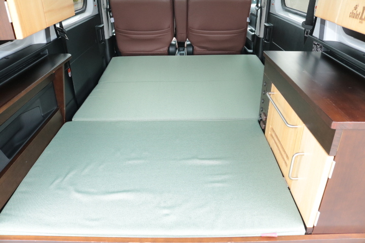 キャンピングカー軽キャンパー