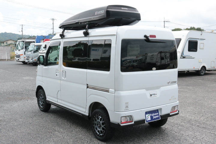 キャンピングカー軽キャンパー