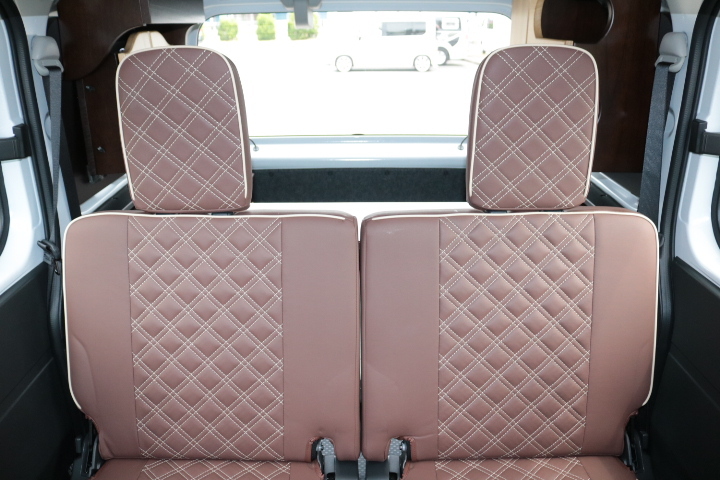 キャンピングカー軽キャンパー