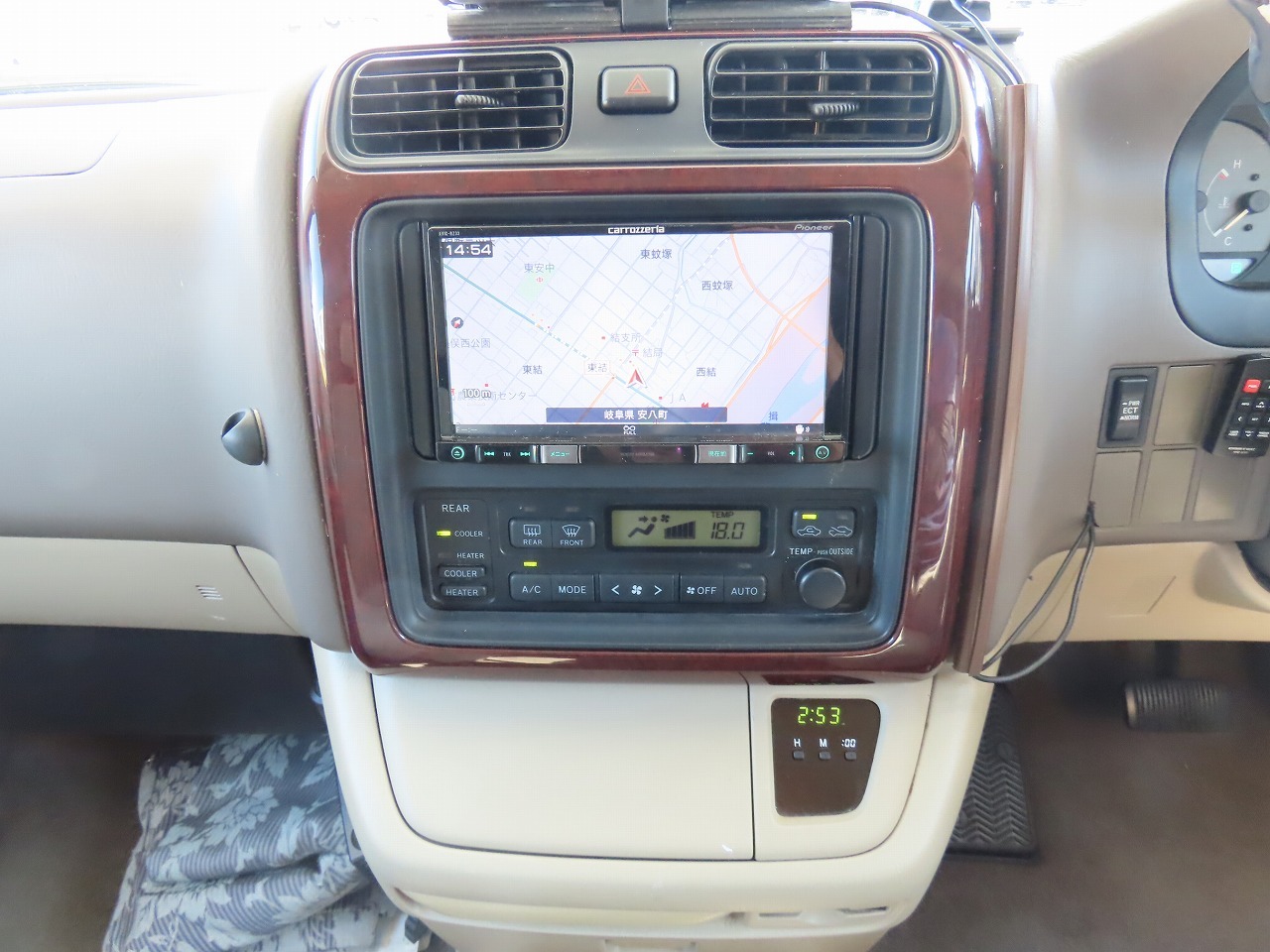 キャンピングカーキャブコン