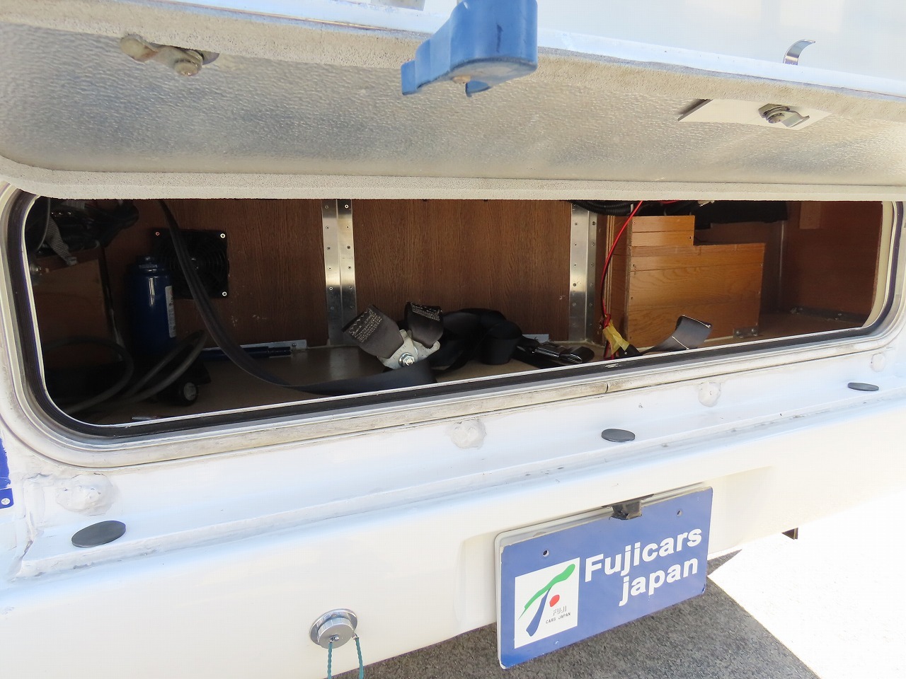 キャンピングカーキャブコン