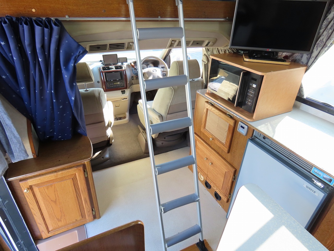 キャンピングカーキャブコン