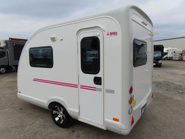 キャンピングカートレーラー