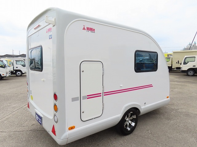 キャンピングカートレーラー