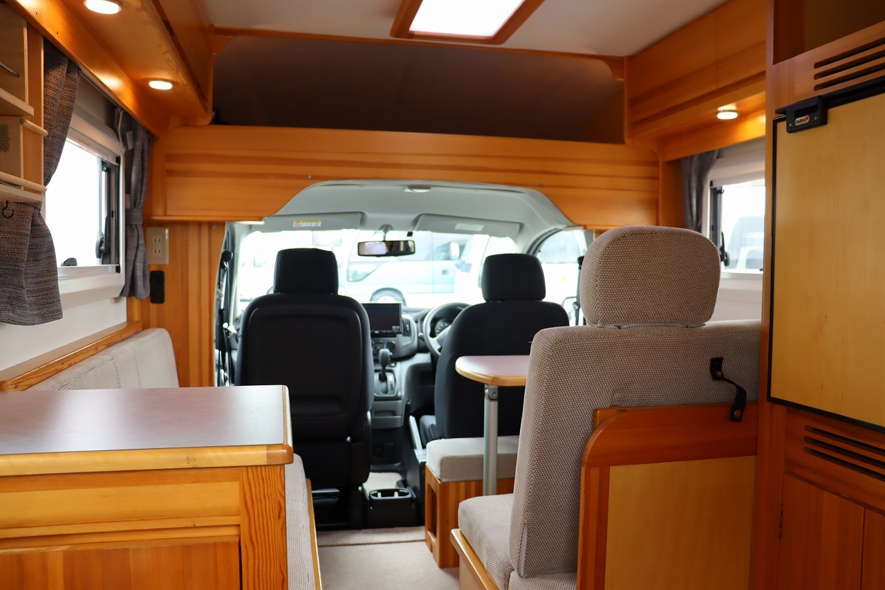 キャンピングカーキャブコン