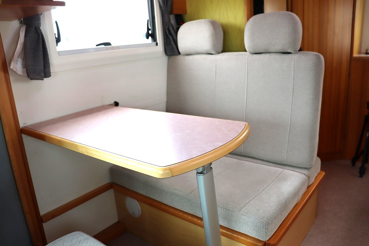 キャンピングカーキャブコン