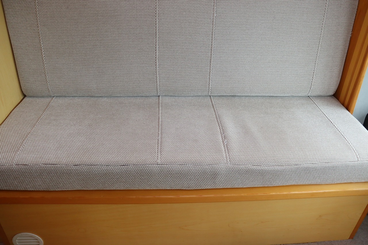 キャンピングカーキャブコン