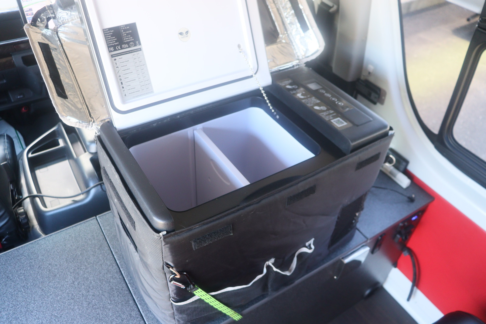 キャンピングカーバンコン