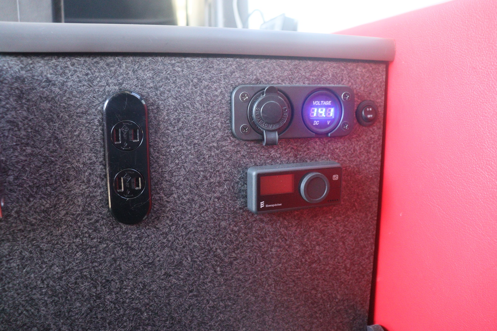 キャンピングカーバンコン