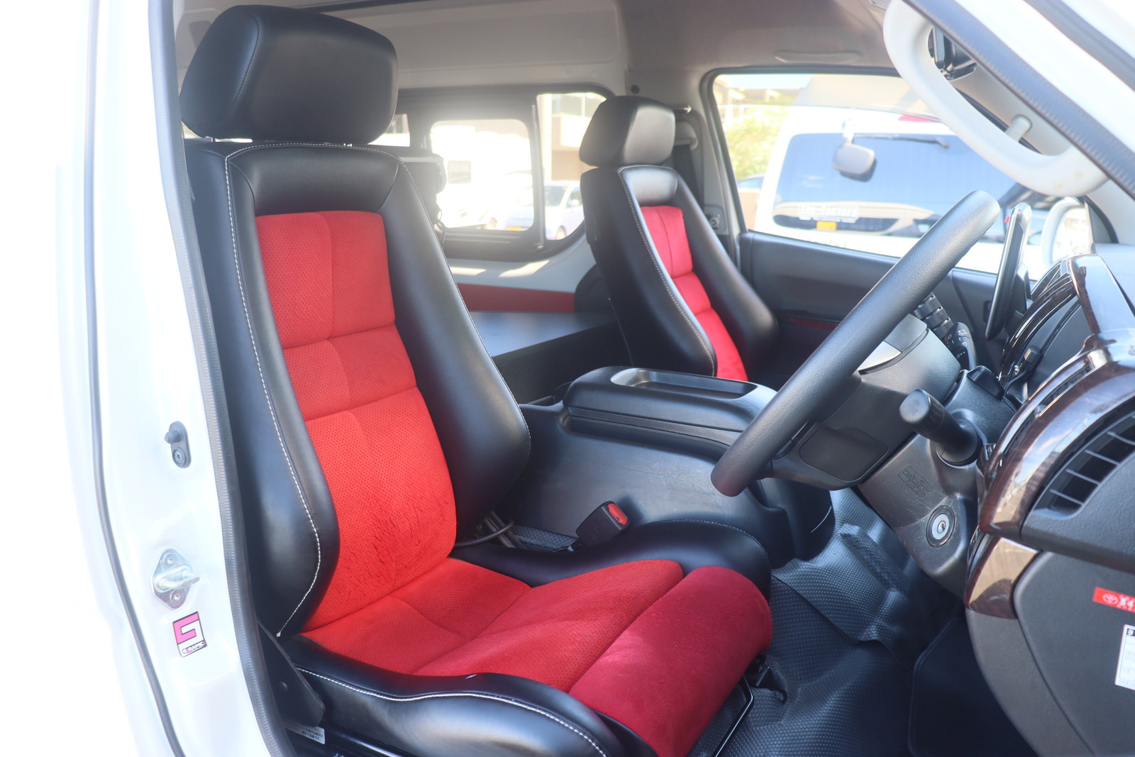 キャンピングカーバンコン