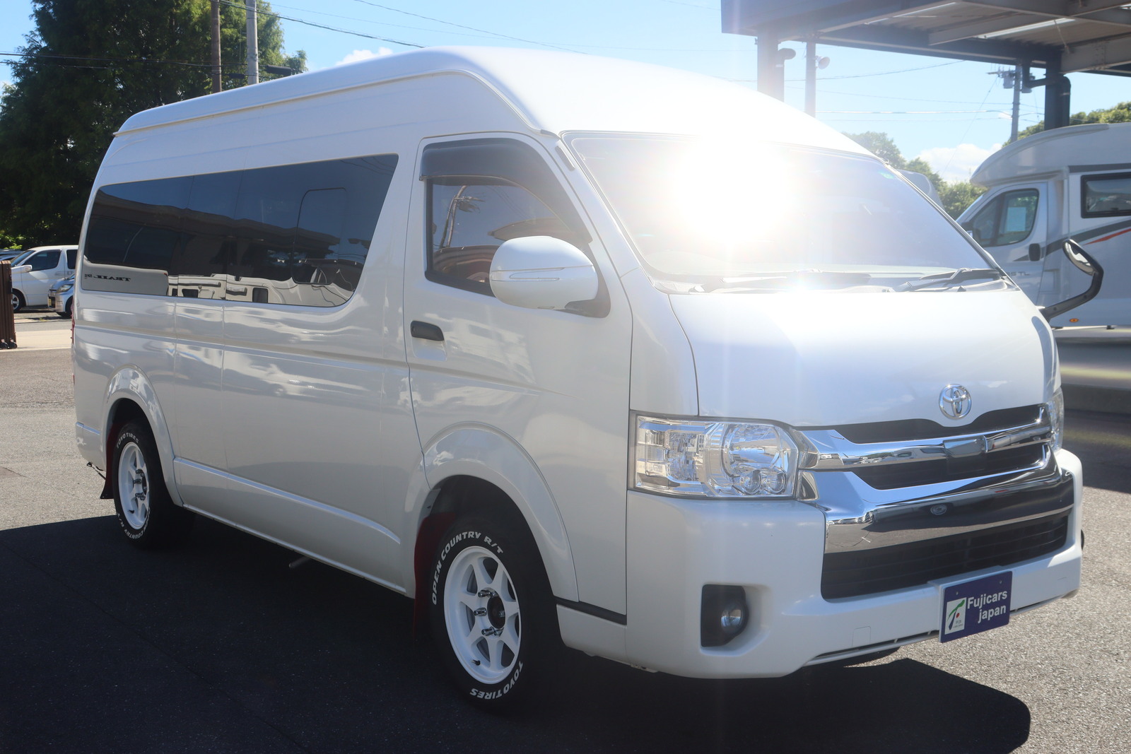 キャンピングカーバンコン