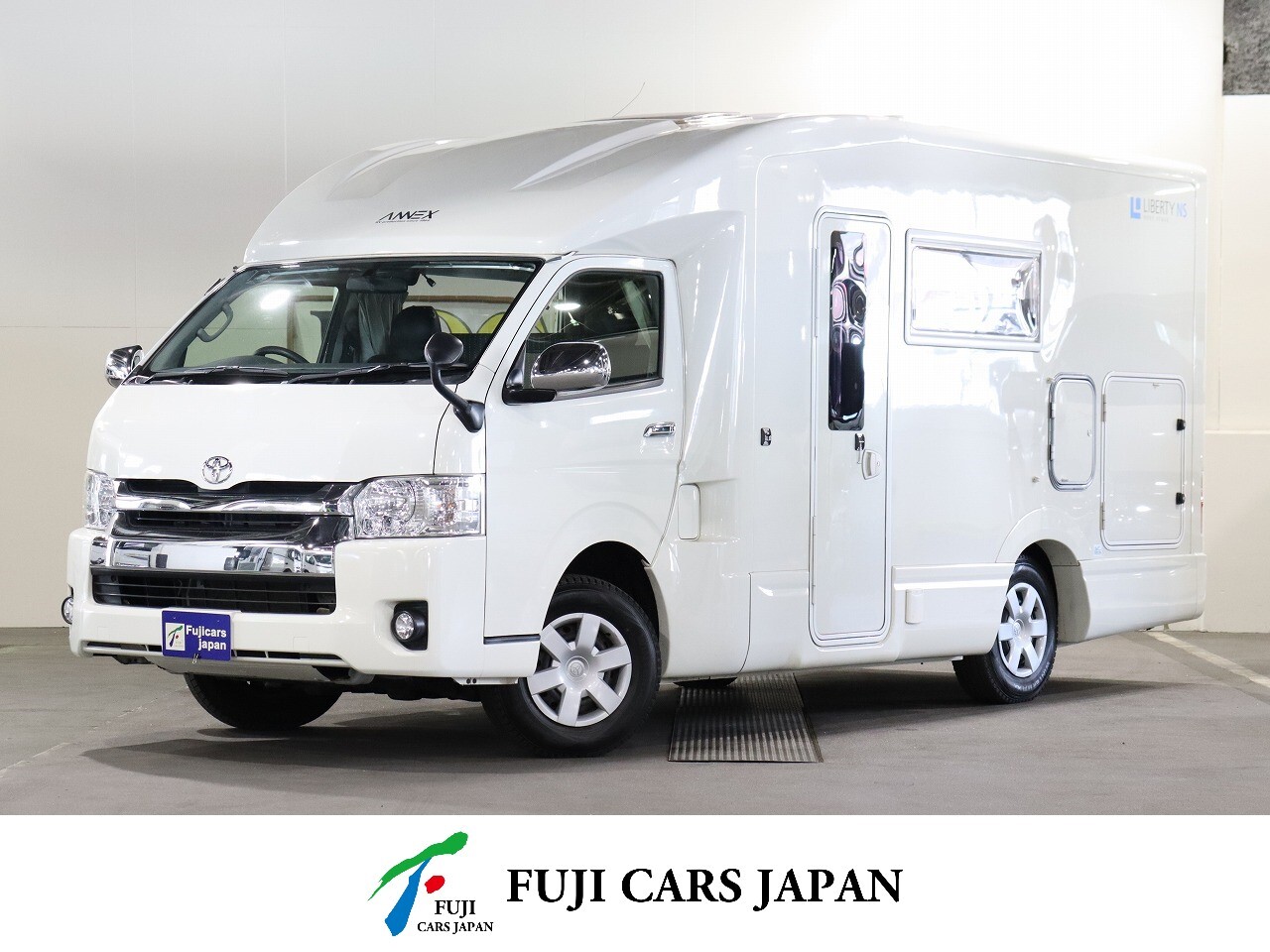 キャブコン ハイエース アネックス リバティNS 4WD　FF