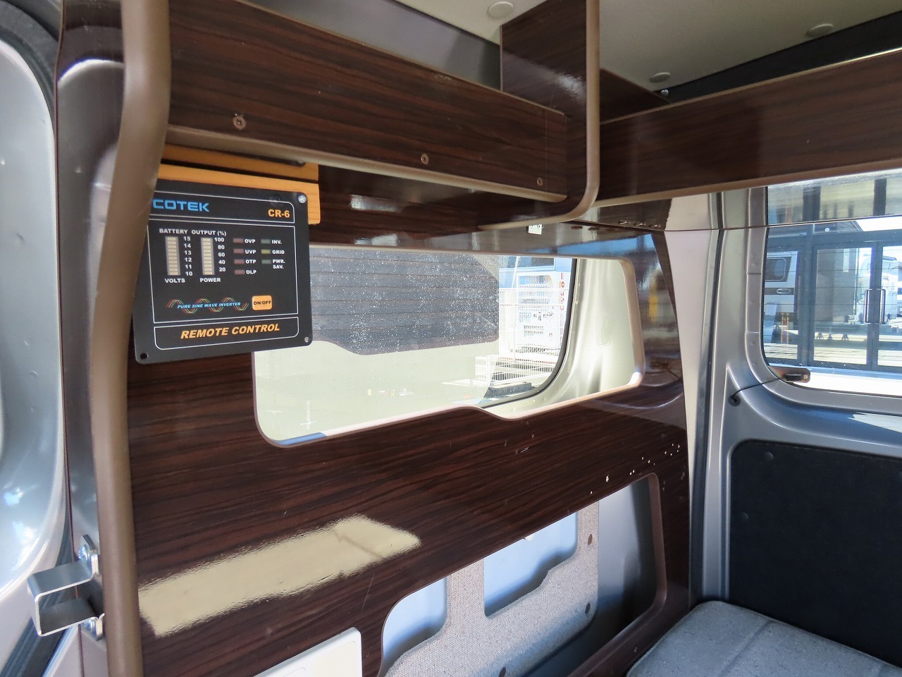 キャンピングカーバンコン