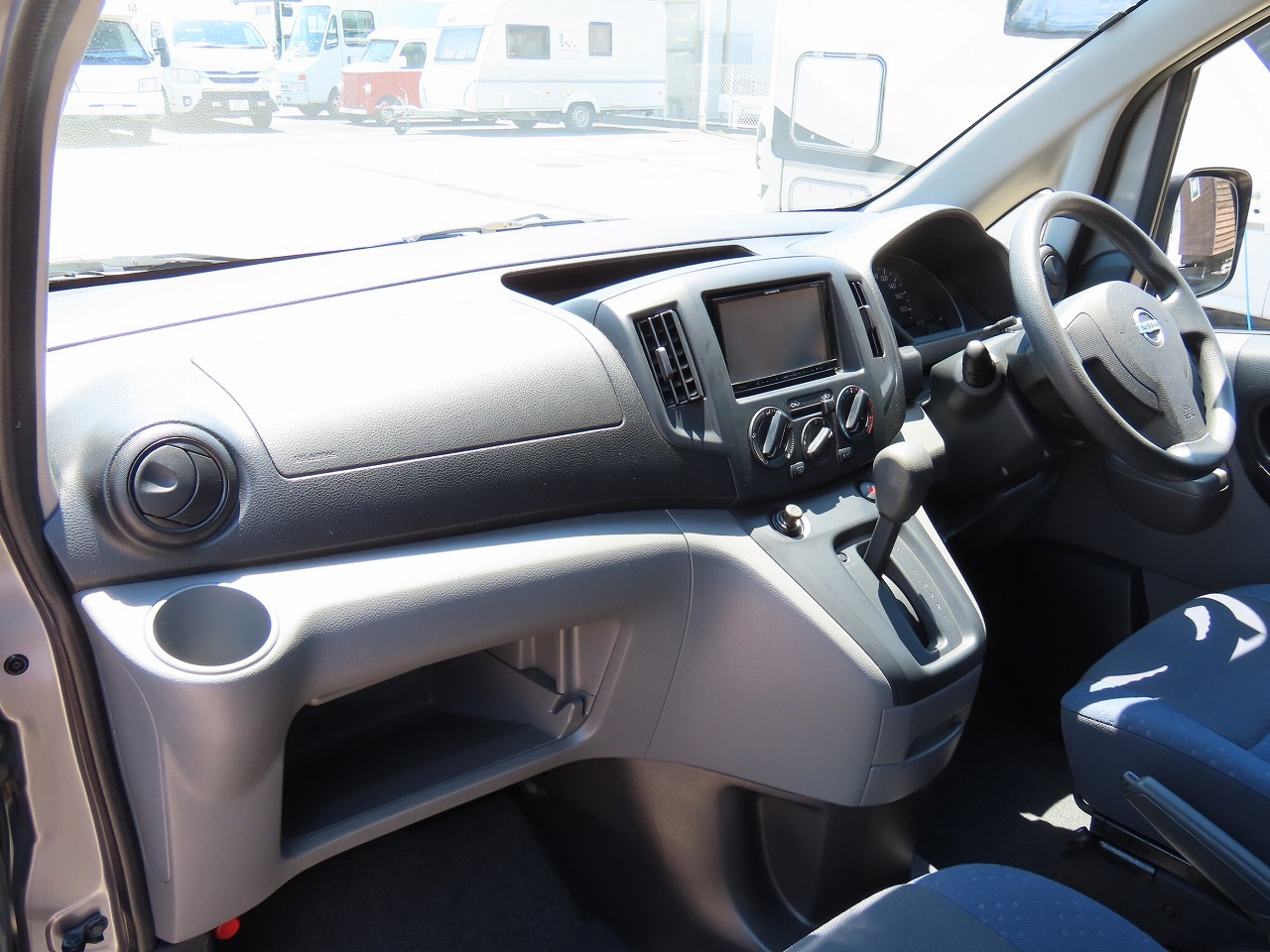 キャンピングカーバンコン