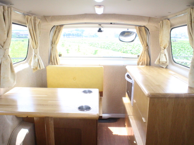 キャンピングカーバンコン