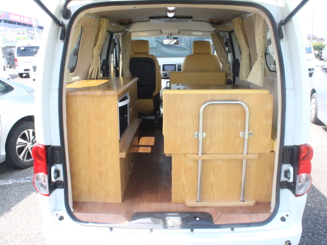 キャンピングカーバンコン