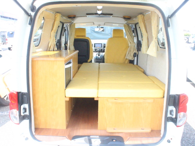 キャンピングカーバンコン