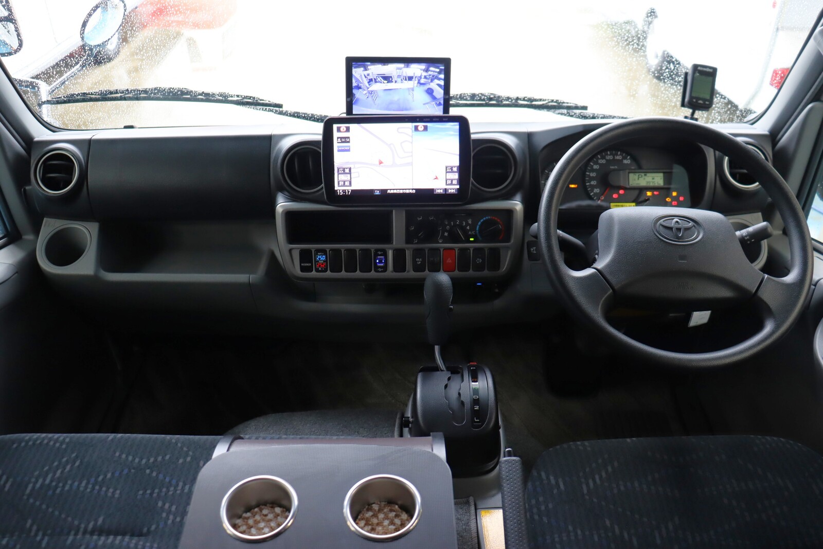 キャンピングカーキャブコン