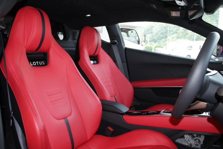 ロータスエミーラ