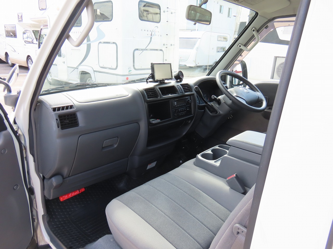 キャンピングカーキャブコン