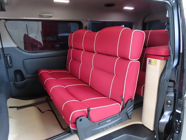 キャンピングカーバンコン