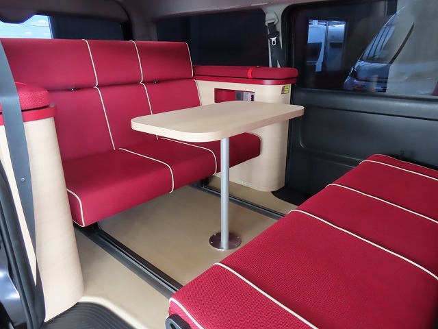 キャンピングカーバンコン