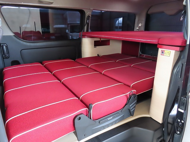 キャンピングカーバンコン