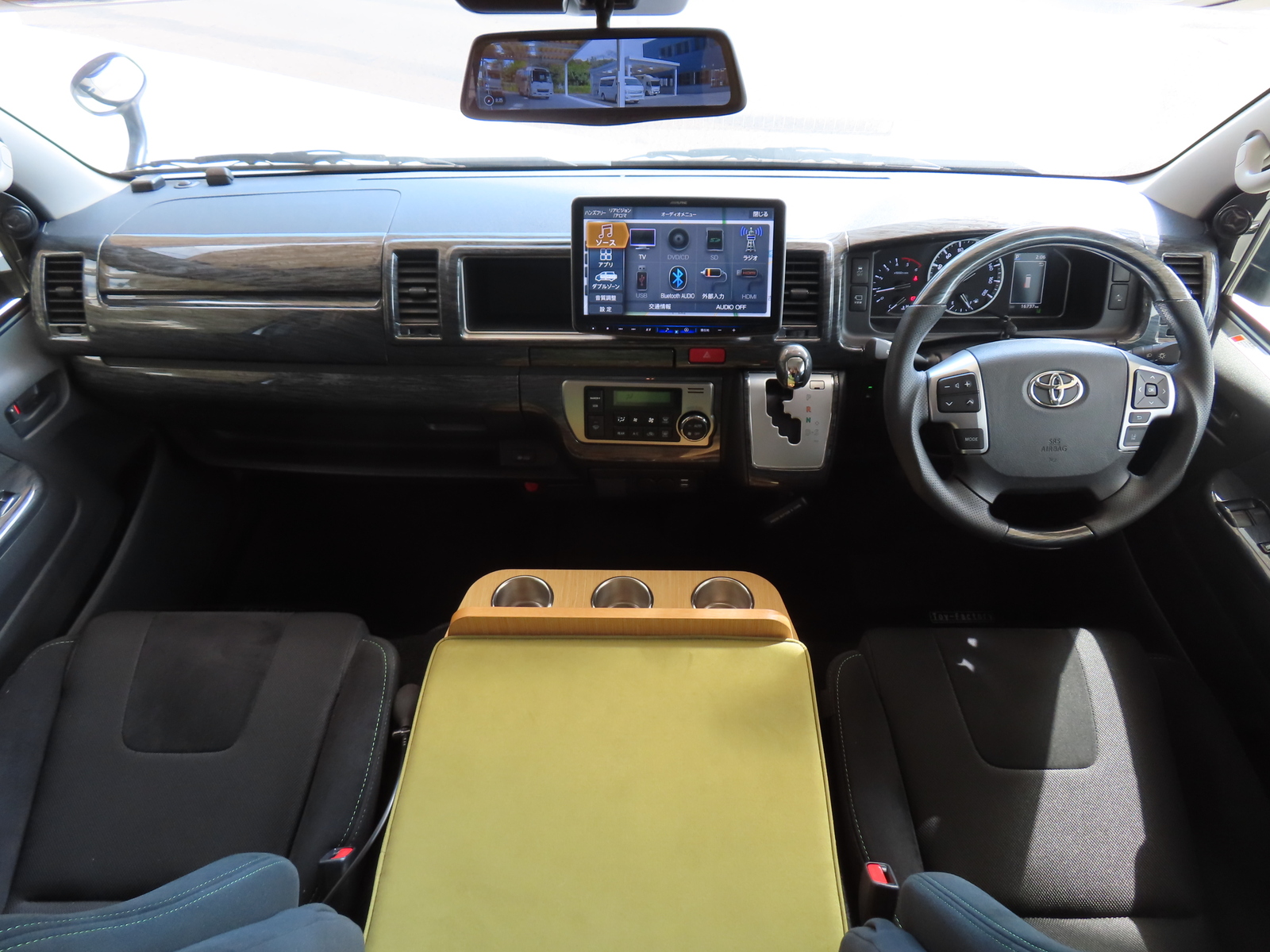 キャンピングカーバンコン