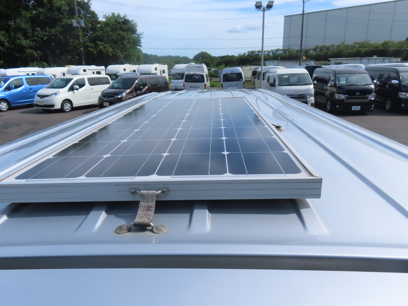 キャンピングカーバンコン