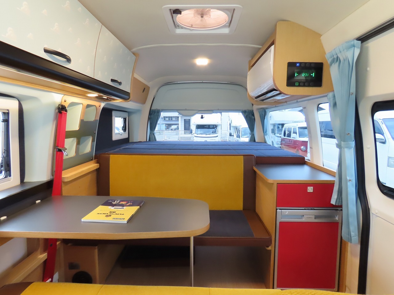 キャンピングカーバンコン