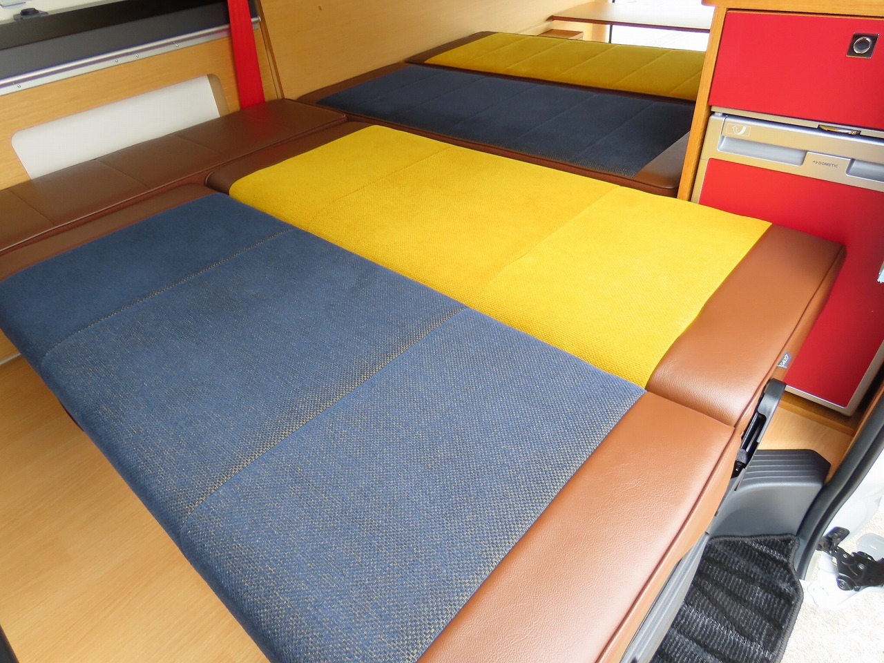 キャンピングカーバンコン