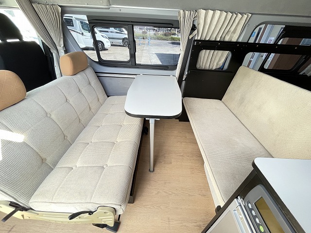 キャンピングカーバンコン