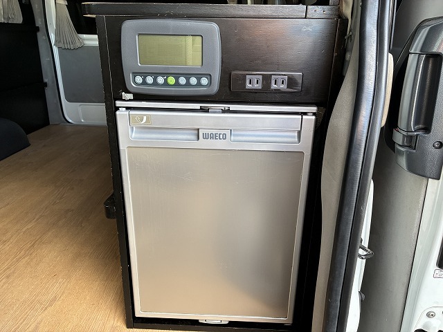 キャンピングカーバンコン