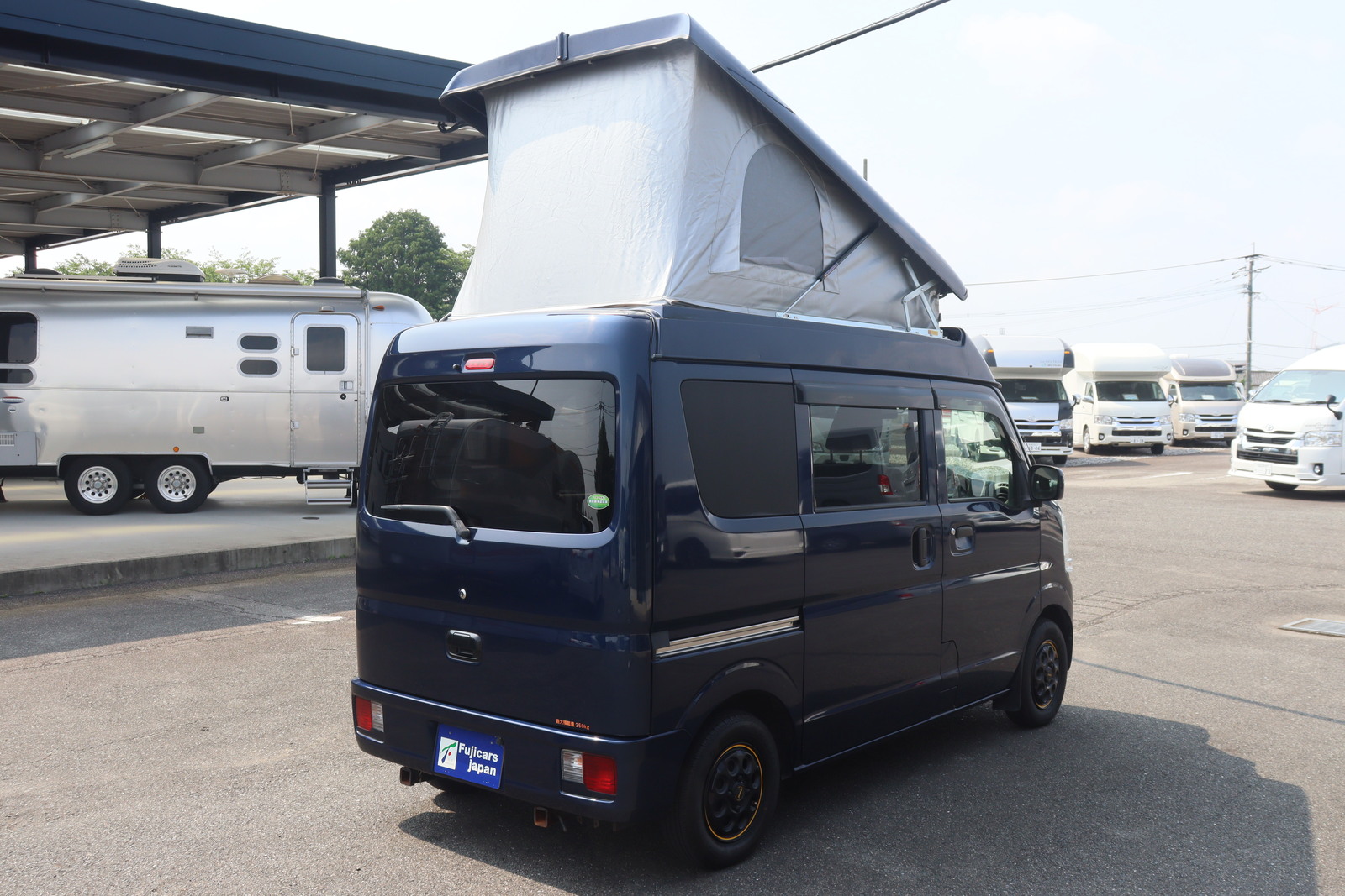 キャンピングカー軽キャンパー
