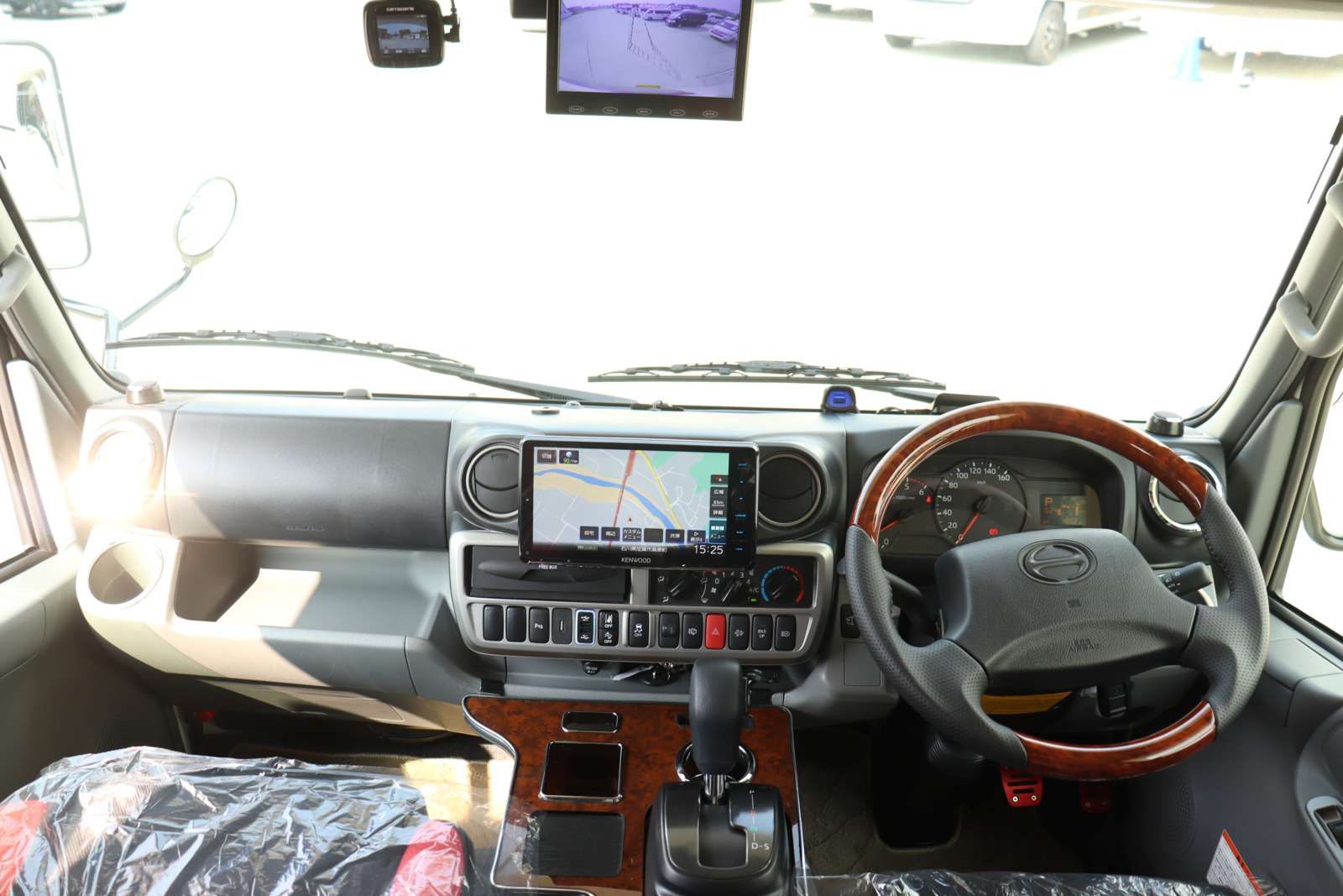 キャンピングカーキャブコン